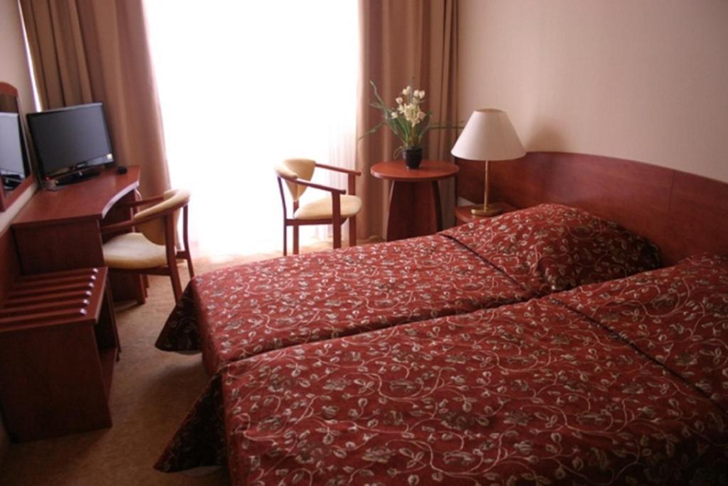 דז'יבנובק Jantar Medical Spa חדר תמונה